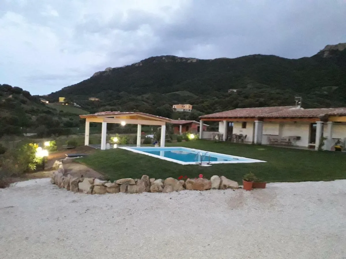 Sardama B&B Affittacamere Torpè